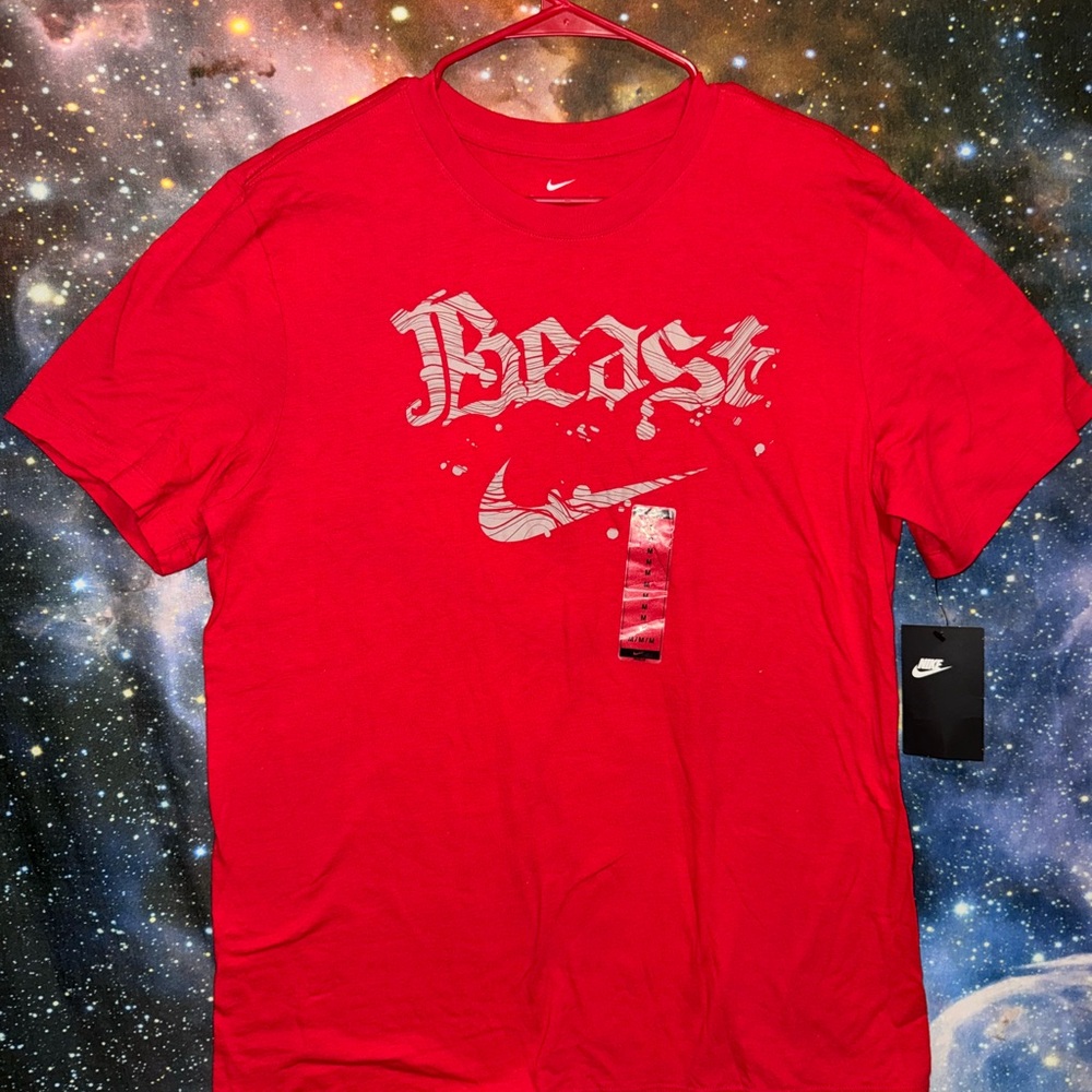 Nike Red Short Sleeve Tees Vibrant Athletic Wear